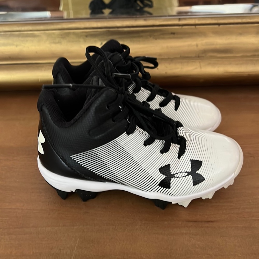 Under Armour Baseball Cleats